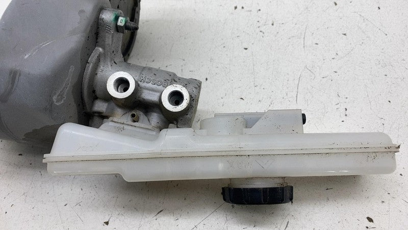 104467100E ⭕ 2017-2023 Model 3 Power Brake Booster Master Cylinder Reservoir 1044671-00-E
