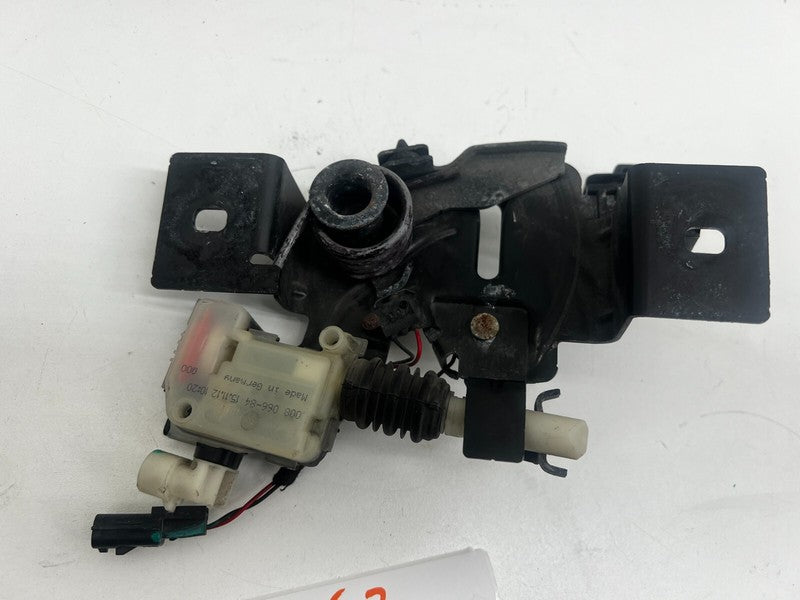 6007572 00 E ⭕ 12-15 Tesla Model S Front Frunk Hood Lock Latch Secondary Release 6007572-00-E