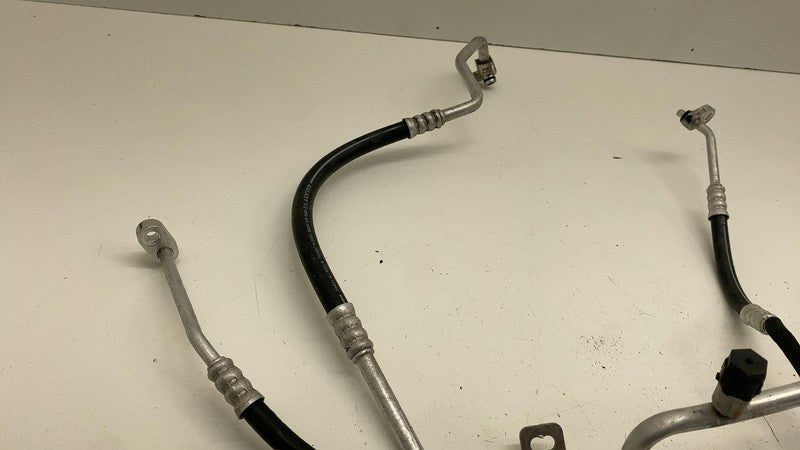 PT00001686J ⭕2022-2024 R1S R1T Air Conditioning Suction Hose A/C Pipe Line Tube PT00001686-J