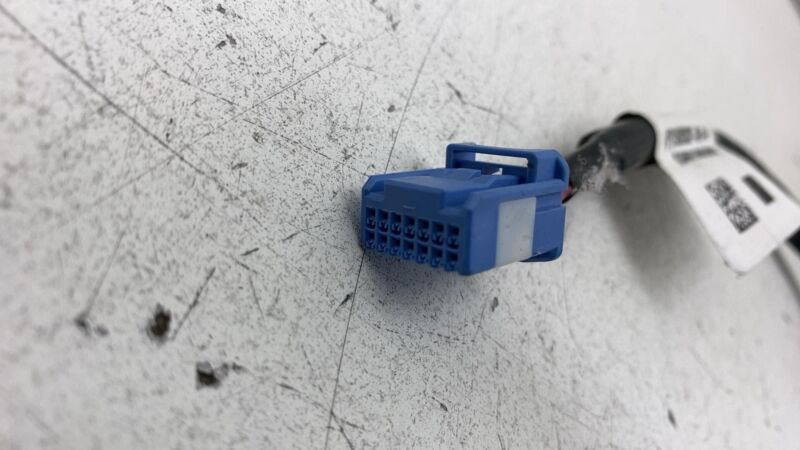 1592032-00-F ⭕2021-2025 Tesla Model 3 Front Right Exterior Rear View Door Mirror 1592032-00-B