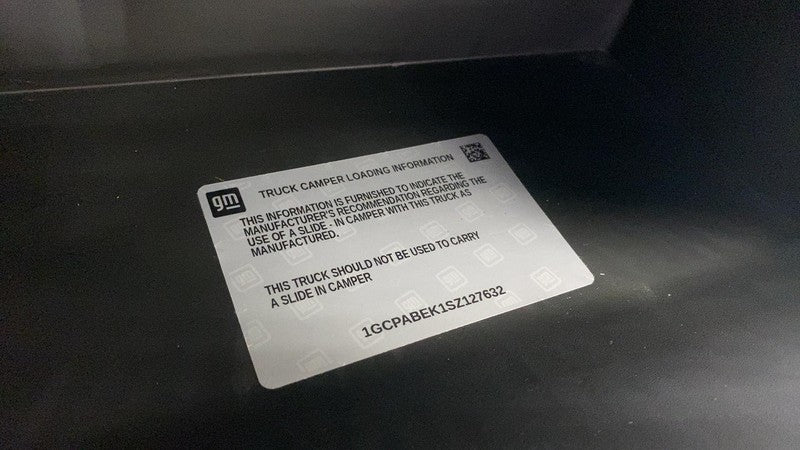 ⭕ 2025 Chevrolet Silverado 1500 Dash Right Lower Glove Box Compartment