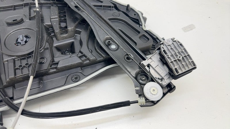 ⭕20-24 Model Y Front Right Door Window Regulator & Motor w/ Carrier 14