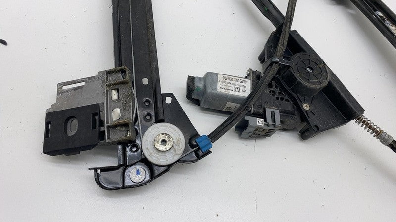600637700D 2012-2020 Tesla Model S Rear Passenger Side Door Window Regulator & Motor Right