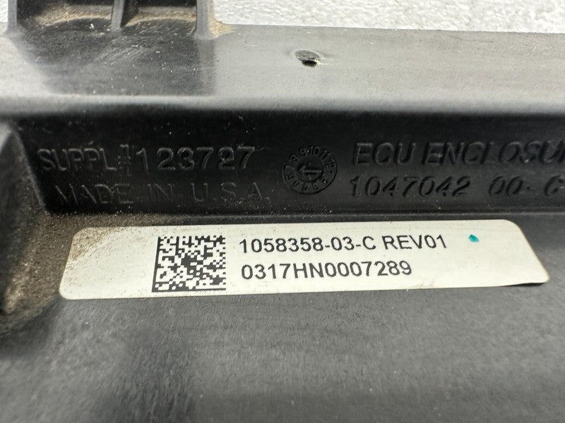 105835803C ⭕ 2016-2020 Model X Front BCM Body Comfort Module ECU Enclosure Box 1058358-03-C