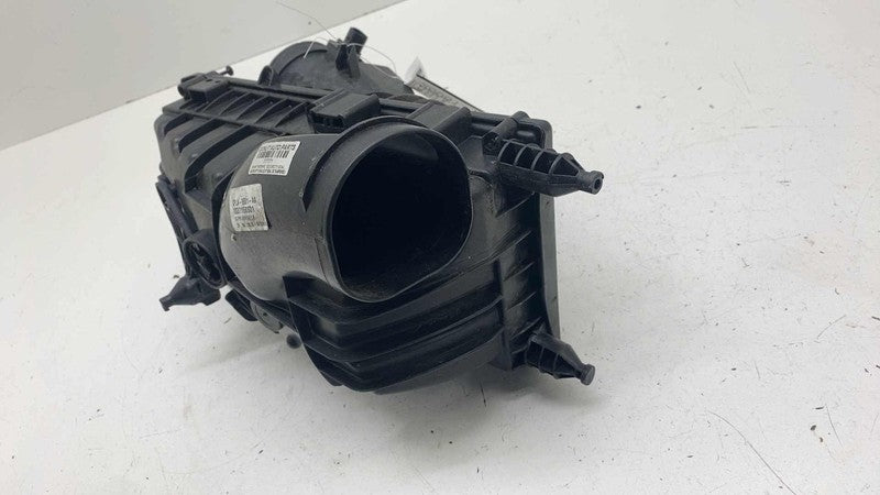 ⭕ 2014-2017 Range Rover Sport Left Engine Air Filter Cleaner Box LH CP