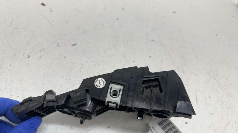 175710000C ⭕ 24-25 Model 3 Rear Passenger Taillight Tail Lamp Mount Bracket RH 1755643-00-D