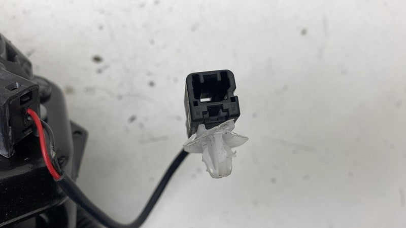 1081279 01 F 2017-2023 Tesla Model 3 Front Passenger Side 1st Row Seat Belt & Retractor Right