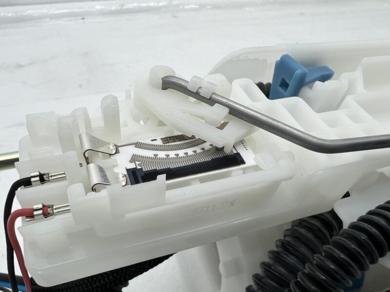 P59W 1335XA 2016-2023 Mazda MX-5 Miata 2.0L Fuel Gas Tank Pump Module Assembly P59W-1335XA