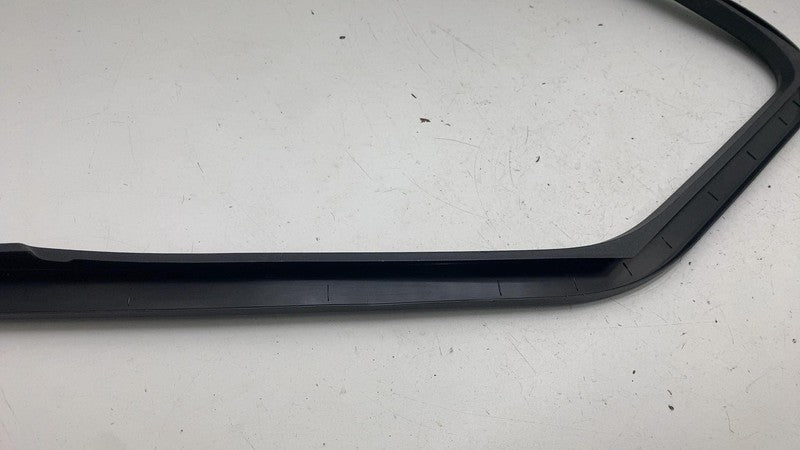 ⭕ 2022-2024 Rivian R1T Front Right Side Door Interior Garnish Trim PT0