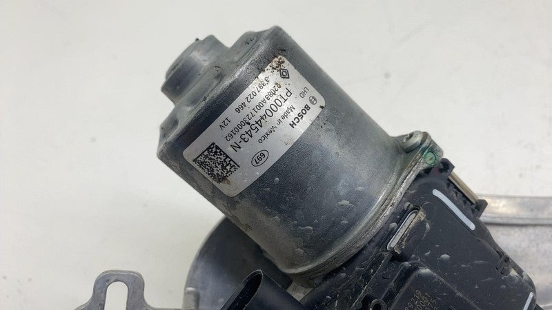 ⭕ 2022 Rivian EDV-700 Front Right Windsshield Wiper Motor Mechanism PT