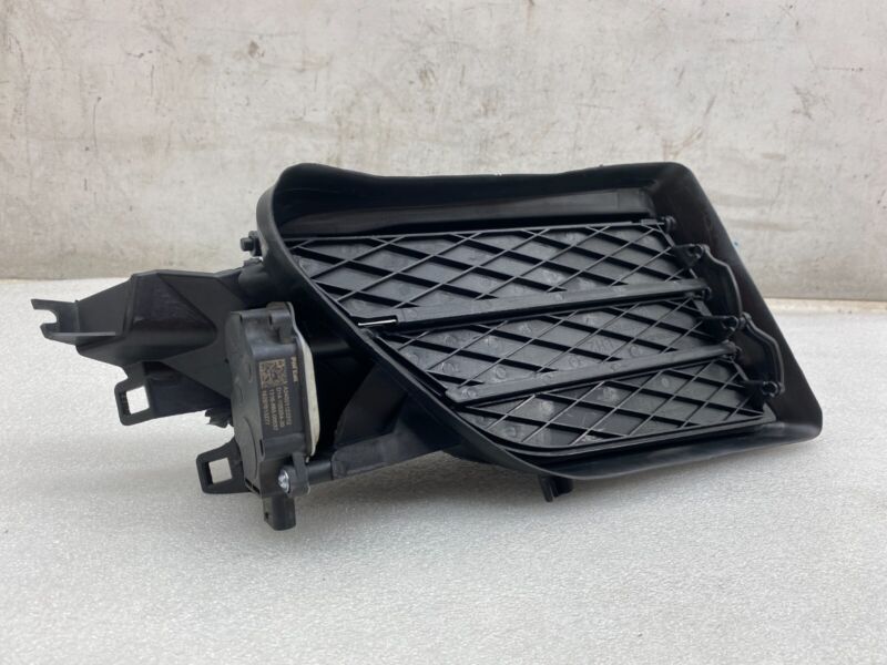 105785100I 2016-2020 Tesla Model S Front Driver Side Bumper Air Shutter Active Louver Left
