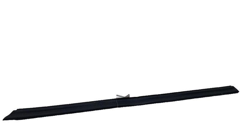 PT00002356 ⭕ 22-24 Rivian R1T Left Driver Side Skirt Rocker Panel Molding Seal PT00002356