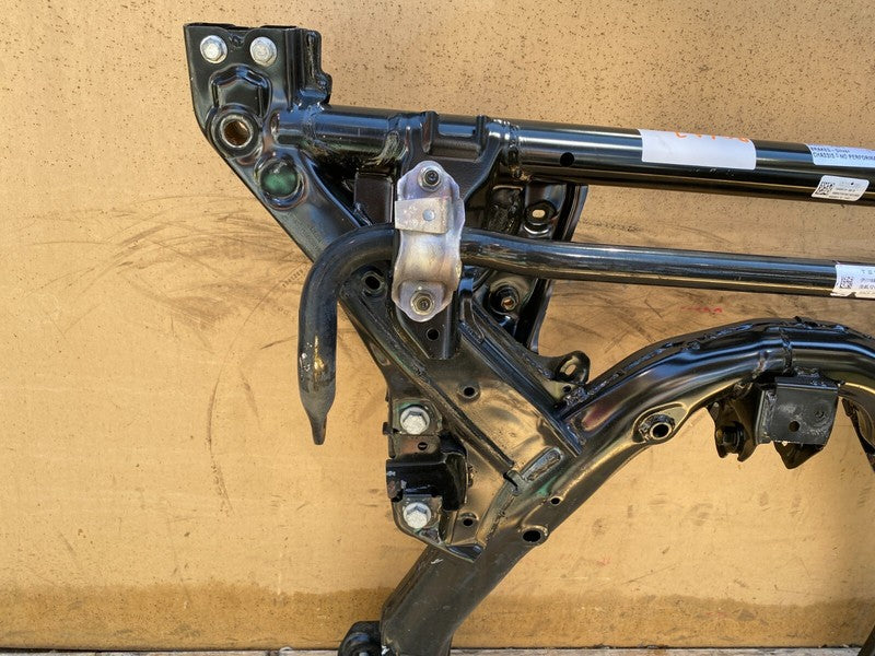 104453100B 20-23 Model Y Front Subframe Crossmember Cradle + Stabilizer Stabar 1044531-00-B