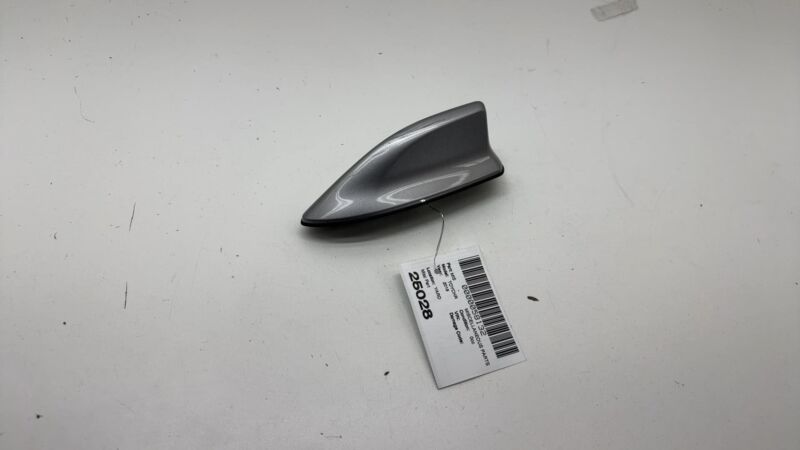 ⭕ 2018-2021 Toyota C-HR Roof Exterior Shark Fin Antenna Module w/ Cover Silver