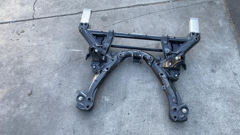 ⭕ 20-23 Model Y Front Subframe Crossmember Cradle w/ Stabilizer Bar 10