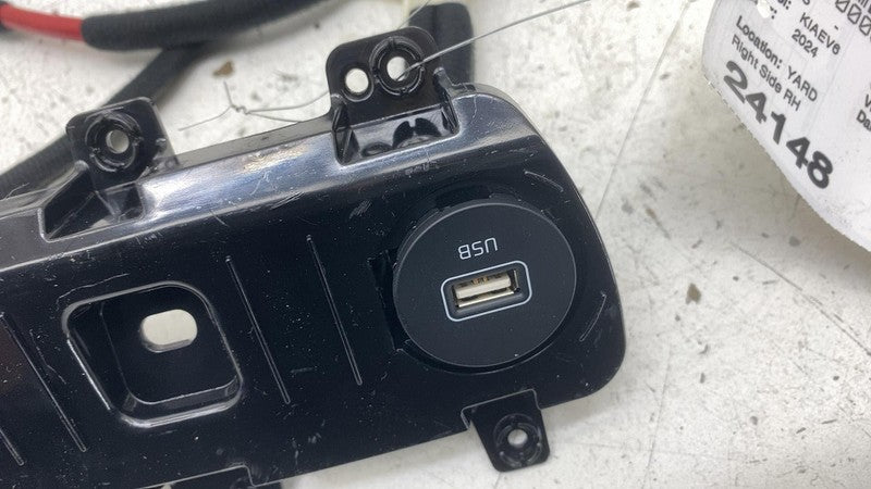 96123CV010 2022-2024 Kia EV6 Front Dashboard Center USB Type C Charging Port Power Outlet