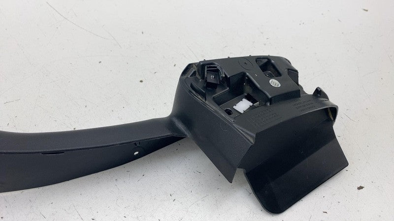 PT00604413 ⭕ 2025 Rivian R1S Front Right Wheel Arch Fender Flare w/ Air Guide RH PT00604407