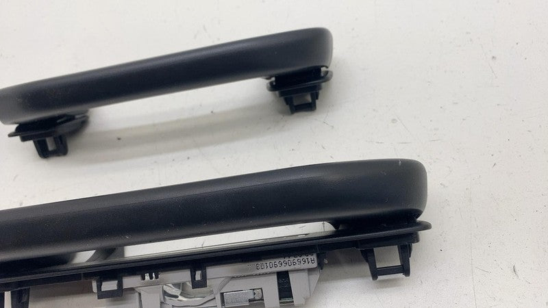 A0998150100 ⭕14-15 Mercedes-Benz B Electric Drive SET of Roof Grab Handle Light A0998150100