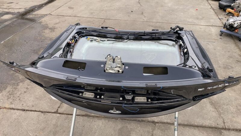 E6 43R-000319 2012-2015 Tesla Model S Rear Tailgate Hatch Panel w/ Liftgate Glass Black - PBSB