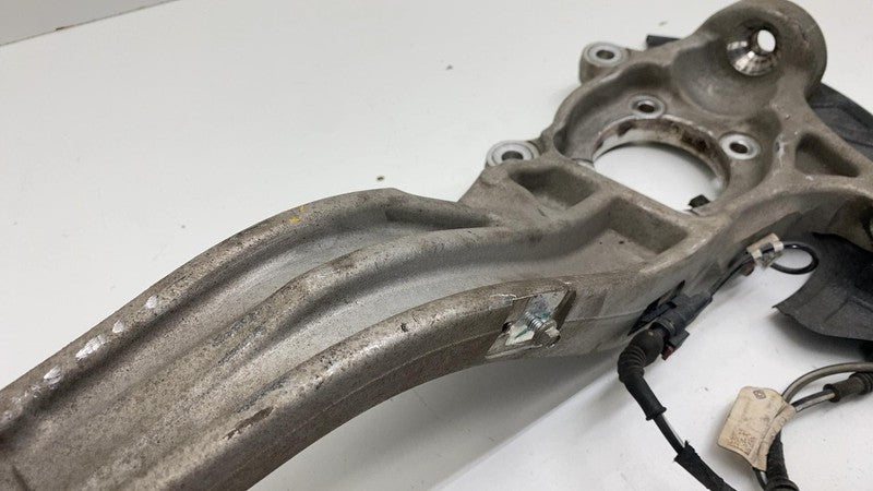 PT00001860 ⭕ 22-24 R1T R1S Front Right Spindle Knuckle w/ ABS & Dust Shield AWD PT00001860