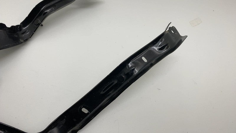 2024 Tesla Cybertruck Rear Driver Side Diffuser Mount Bracket Left 180