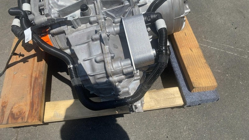 ⭕ 20-24 Model Y Rear Drive Unit Engine Motor Low Current 1120990-17-J