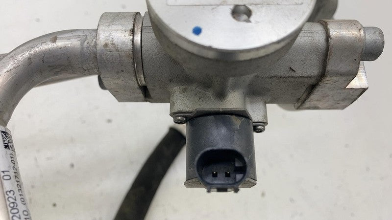 20296610 14-21 BMW i3 Air Conditioning Refrigerant AC Suction Tube Shut Valve 64506820923