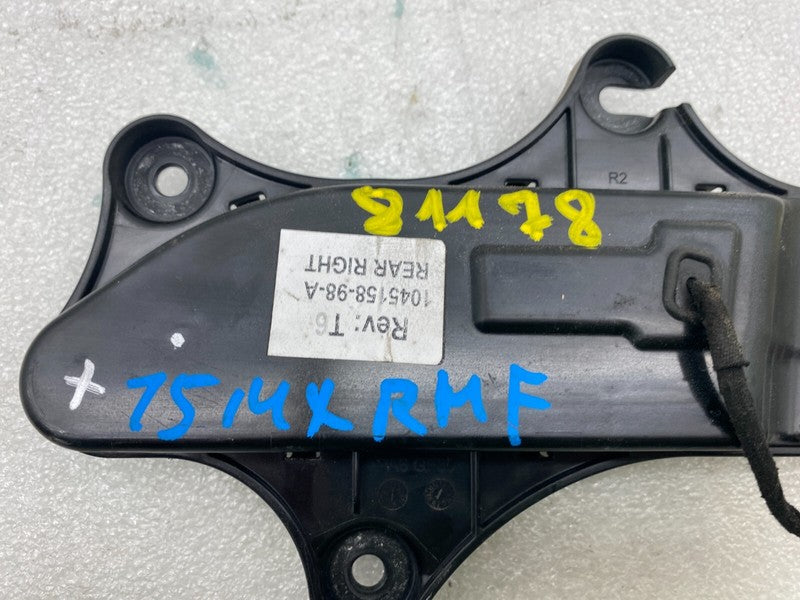 104515898A ⭕2016-2020 Tesla Model X Rear Side Exterior Outer Door Handle Right 1045158-98-A