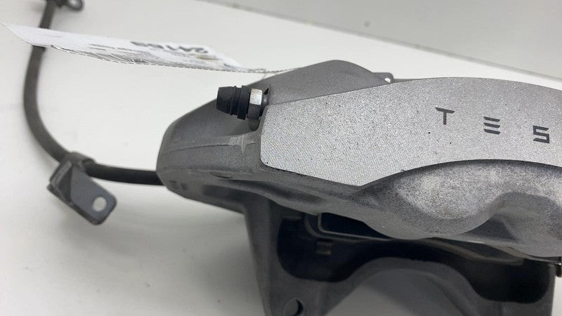 104462100E 2017-2023 Tesla Model 3 M3 Front Driver Side Brembo Brake Caliper Left LH Assy