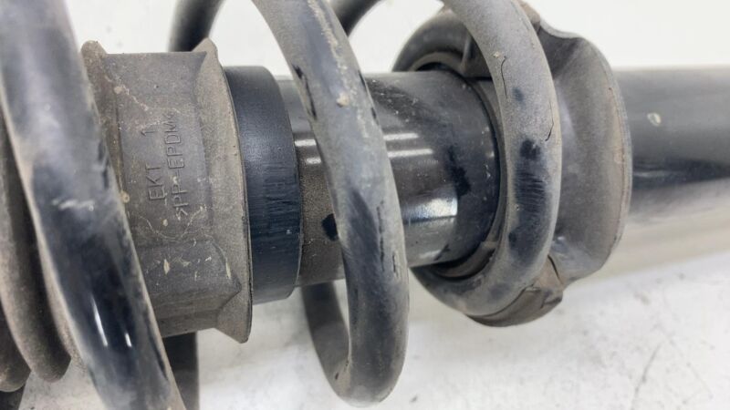 685222801 ⭕ 2014-2020 BMW i3 Rear Right Passenger Side Shock Strut Absorber RWD 6852228-01
