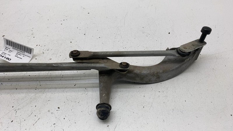 2013 2014 2015 2016 2017 2018 Ford C-Max Windshield Wiper Linkage and Motor Assy