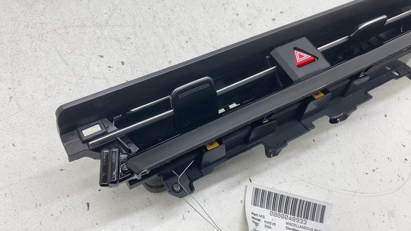 97401CV000 2022-2024 Kia EV6 Dash Dashboard Center & Right Side A/C Air Vent Grille Panel