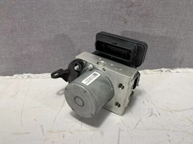 104474500B ⭕ 2017-2020 Tesla Model 3 ABS Unit Hydraulic Brake Pump Module OEM 1044745-00-B