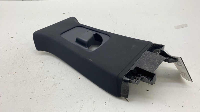 PT00001361 ⭕ 2025 Rivian R1S Left Side Upper B Pillar Cover Panel Black Mountain PT00001361