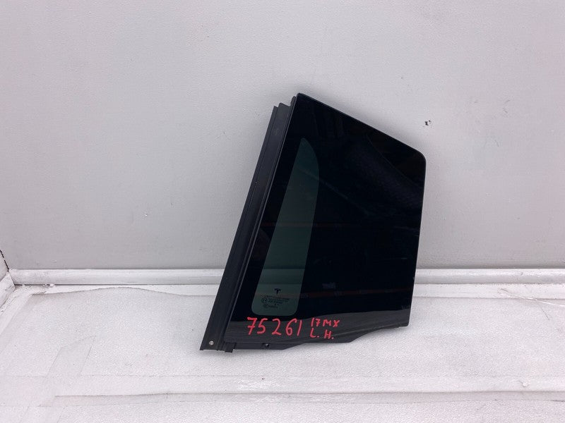 E9 43R-004553 ⭕ 2016-2020 Tesla Model X Rear Driver Side Door Quarter Fixed Glass Left 1055275