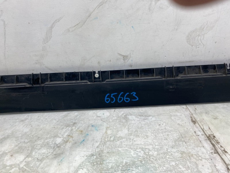 ⭕ 2020-2024 Tesla Model Y MY Right Skirt Rocker Molding Panel Carrier