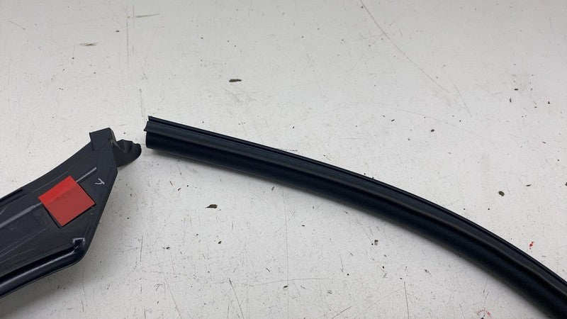 1521800-00-A ⭕ 2021-2026 Tesla Model X MX Front Left Upper Door Header Seal LH 1521800-00-A