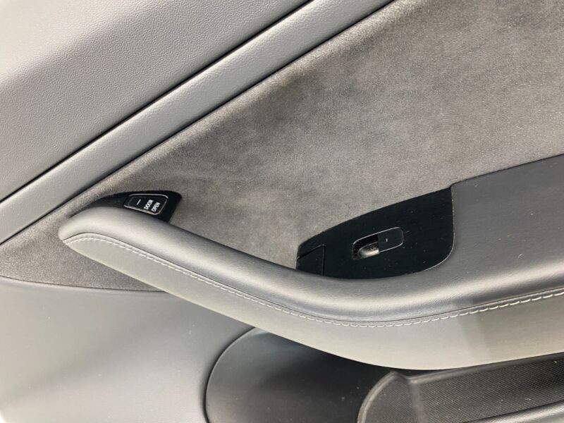 1477302 91 D ⭕ 2017-2020 Tesla Model 3 Front Interior Door Panel Trim Card Right 1477302-91-D