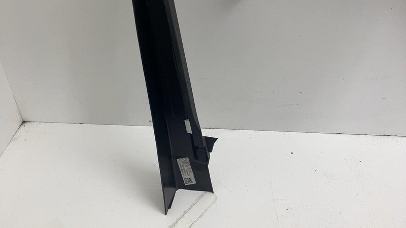 ⭕ 21-23 Polestar 2 Front Passenger Right Door Window Frame Trim Cover