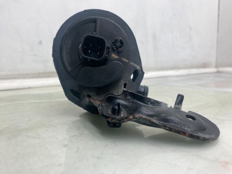 2016-2020 Tesla Model S MS Electric Auxiliary Coolant Water Pump w/ Bracket Assy