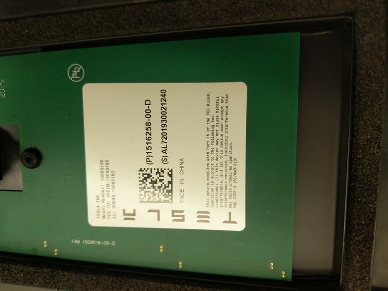 1506886 00 E ⭕ 20-23 Model Y Right Exterior B-Pillar Applique Trim w/ Camera RH 1506886-00-E