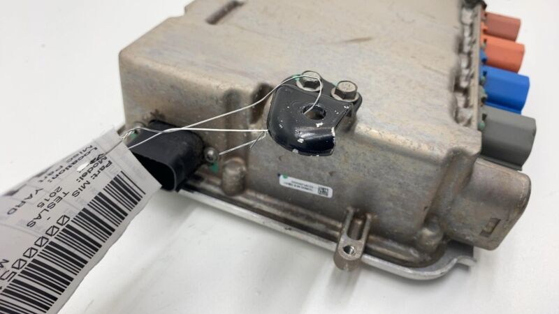 102884399B 2012-2015 Tesla Model S MS Front High Voltage Junction Box Distribution Assembly