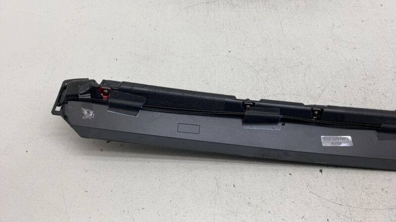 600591700E 2012-2020 Tesla Model S Rear Center High Mounted Stop Light Third 3rd Brake Assy