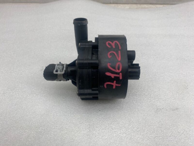 2016-2020 Tesla Model S X Cooling System Auxiliary Water Coolant Pump FWD Assy