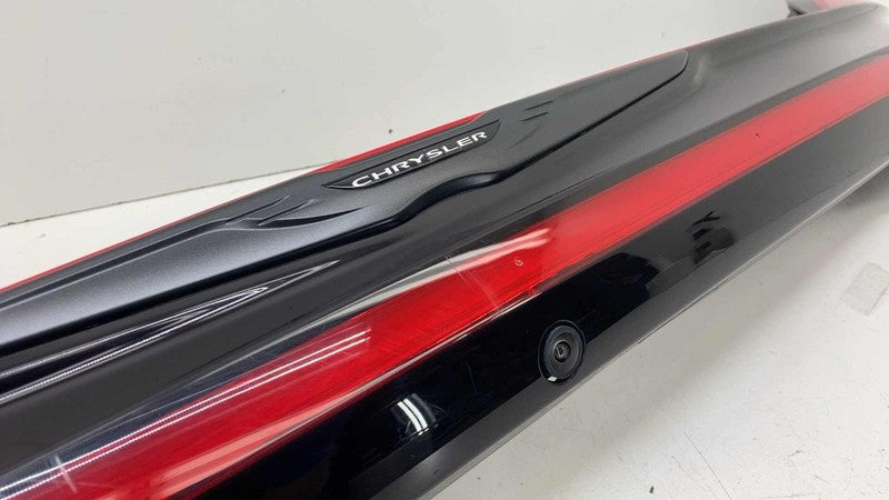 ⭕2021-2025 Chrysler Pacifica Rear Center LED Tail Light Lamp 3rd Brake Light OEM