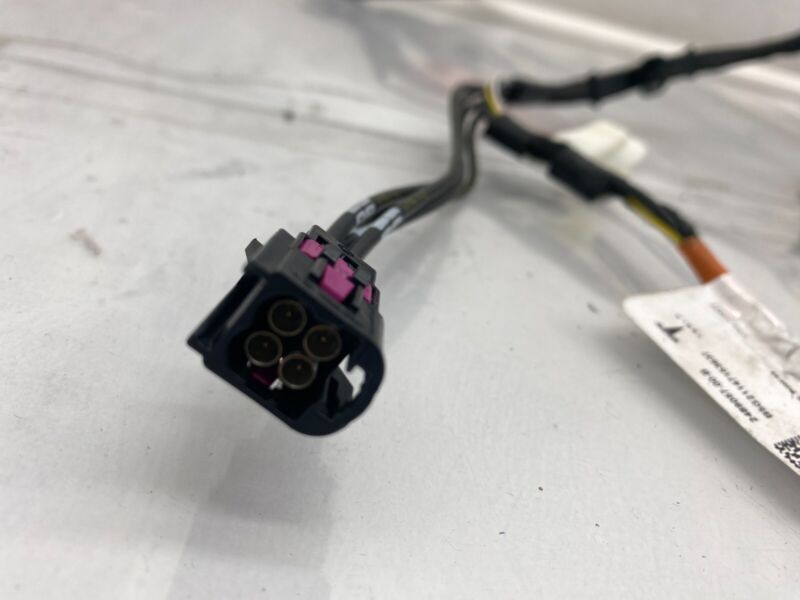 1494444 20-23 Model Y Front Windshield Triple Camera w/ Bracket & Wiring Harness 1494442