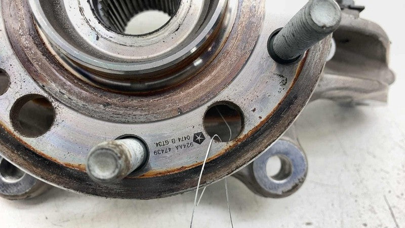 68621602AA ⭕ 17-25 Chrysler Pacifica Front Right Spindle Knuckle w/ Dust Shield 68621602AA