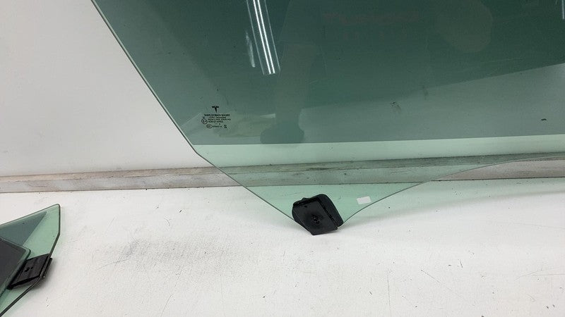 E9 43R-014955 ⭕ 21-23 Tesla Model 3 M3 Front Passenger Door Window Glass Right RH Double Pane