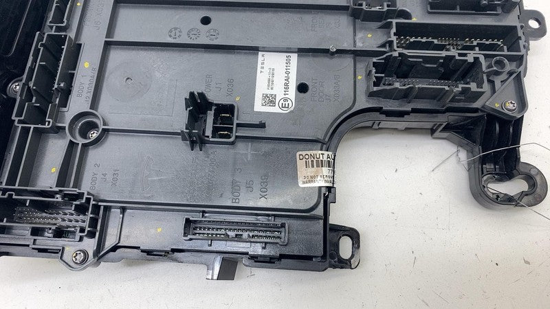 183463210D ⭕ 24-25 Model 3 Front Left Frunk Low Voltage Body Controller Module 1834632-10-D