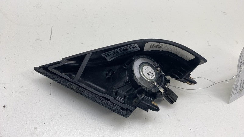 ⭕ 2017-2023 Tesla Model 3 Front Audio Tweeter & Speaker Cover Right 10